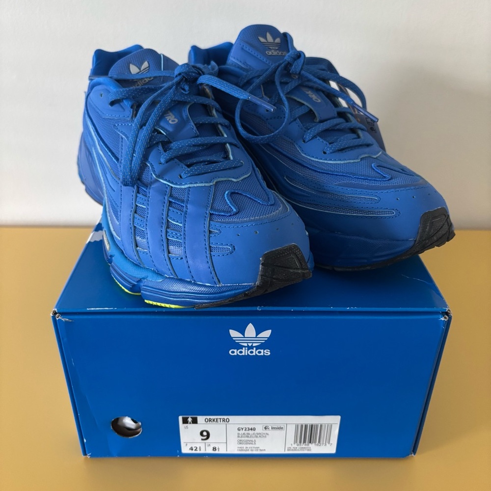 NWT Adidas Orketro Sneakers, Size 9